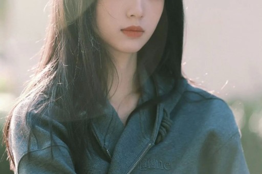 斗鱼女主播忘关摄像头私密画面流出！虚假人设彻底翻车