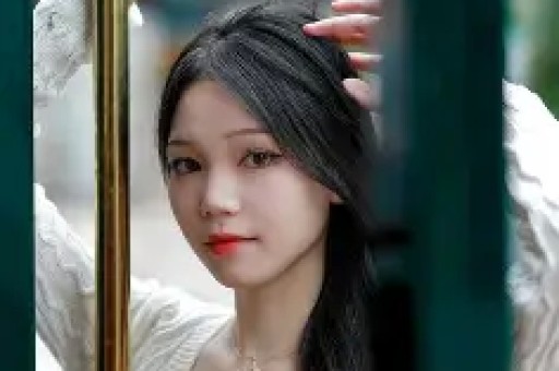 《2024年明星人设崩塌现象的传播学解读》范文