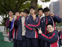 娱乐圈大事件：一天4个瓜！出轨丑闻、顶流婚礼与粉丝失控现场